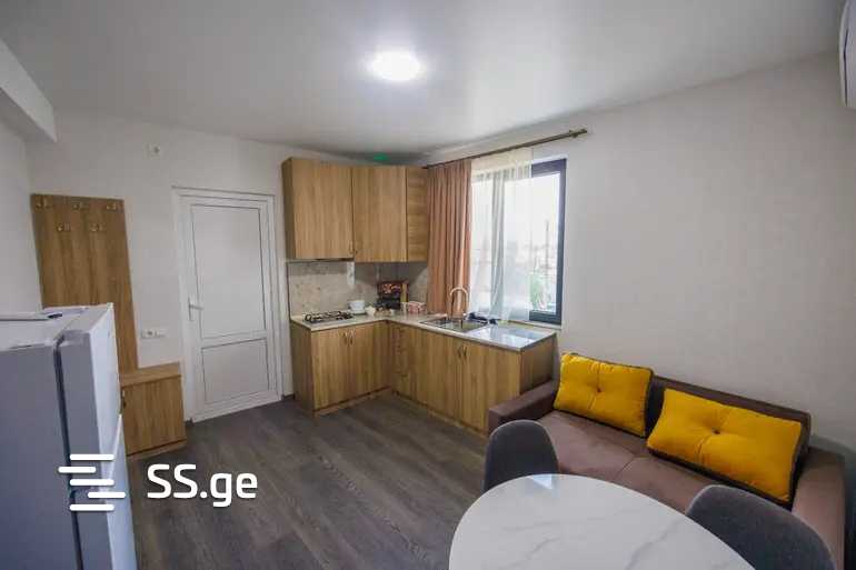 Orjonikidze-Toroshelidze st. 19ა - 3 rooms