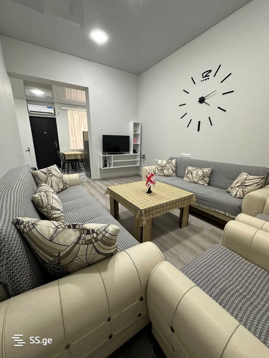 K. Gamsakhurdia st. 27 - 3 rooms