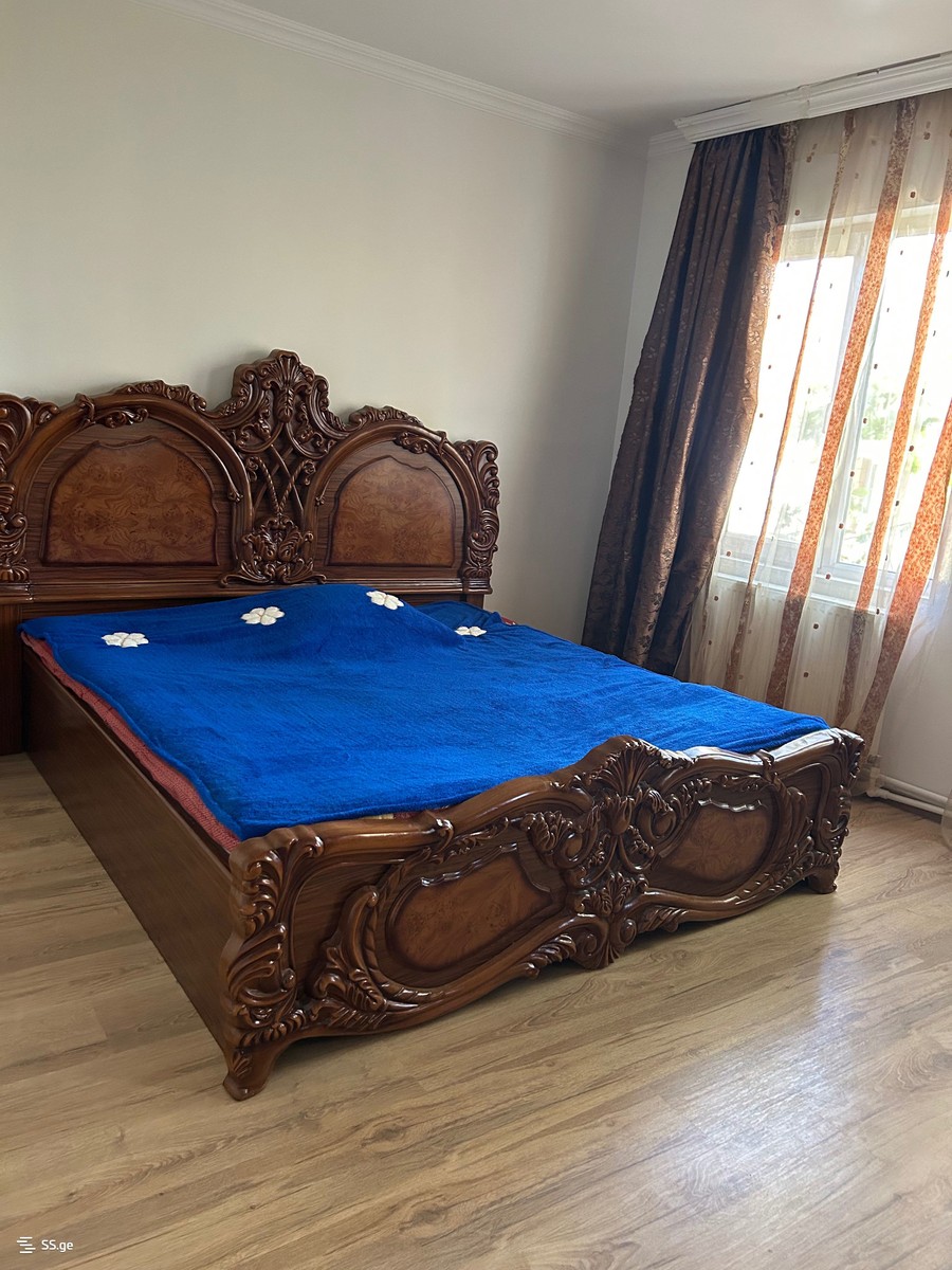 uchaneishvili st. 11 - 3 rooms