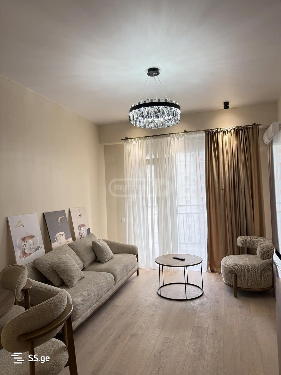 Gr. Robakidze Ave - 3 rooms