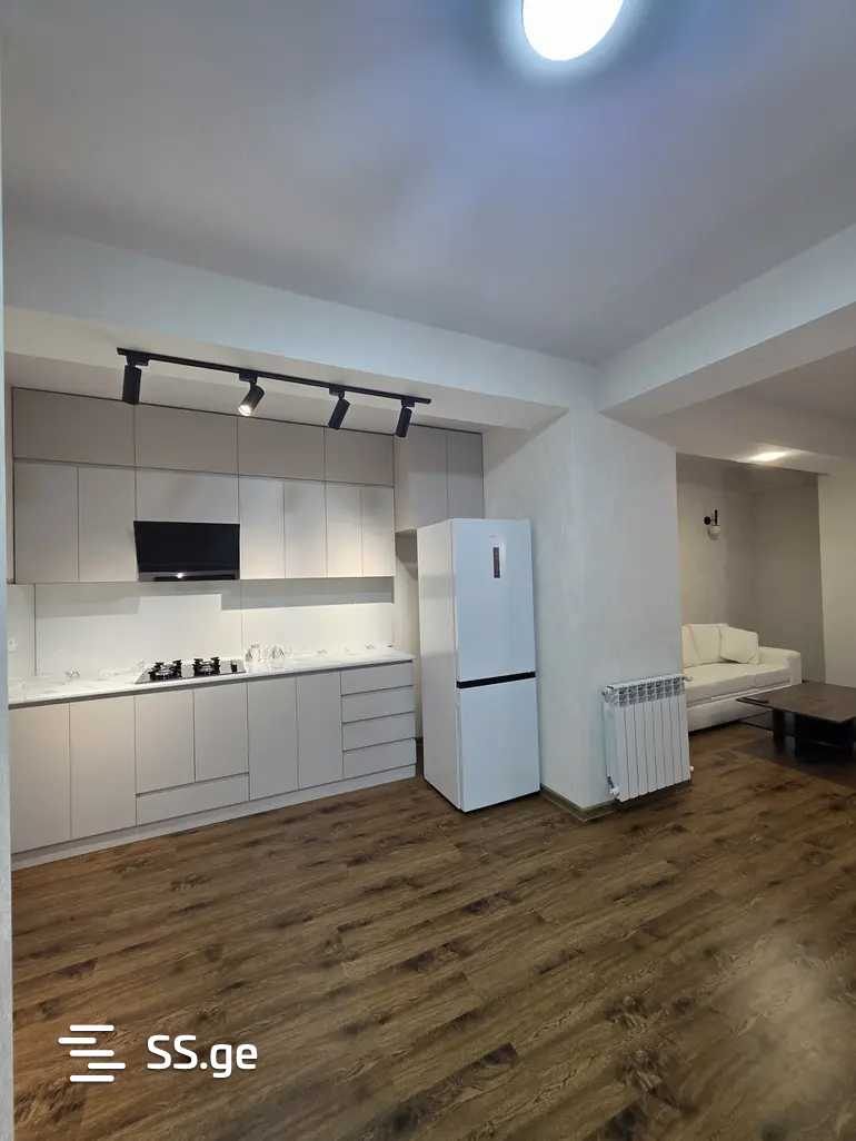 navtlugi st. 10 - 2 rooms