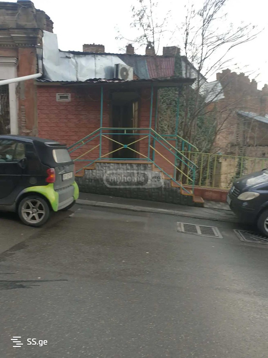 bukhaidze st. - 3 rooms