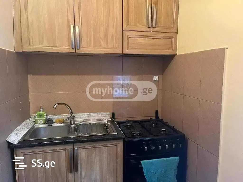 I. Farjiani st. 0 - 4 rooms