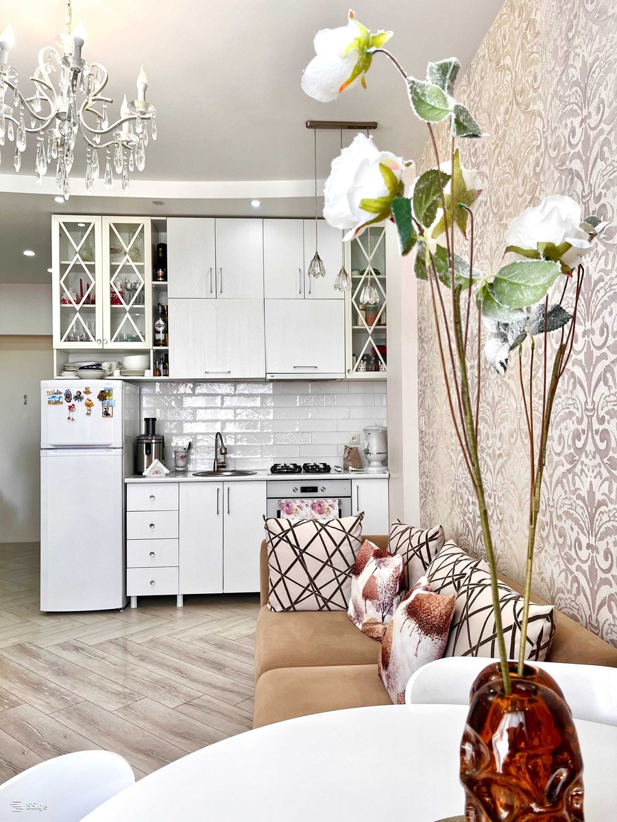 parnavaz mepe avenue 15 - 2 rooms