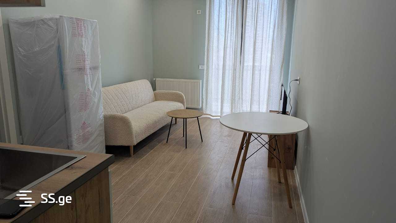 Bob walsh st. - 2 rooms