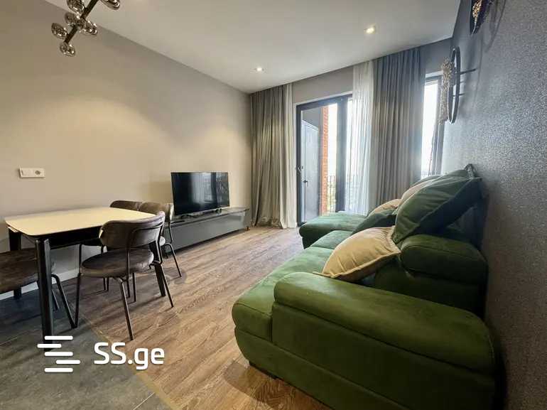 universiteti st. 10 - 3 rooms