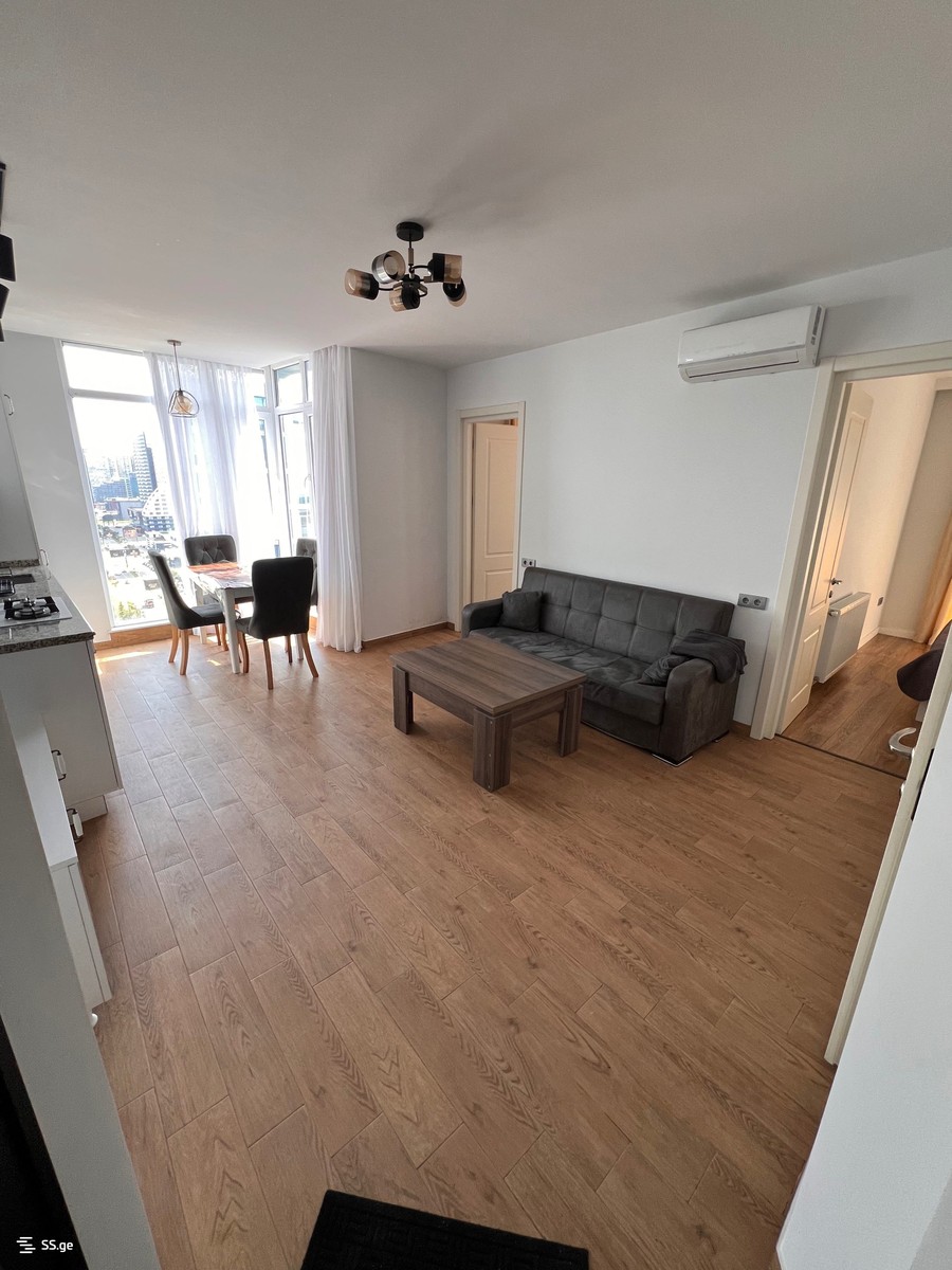 R. Nizharadze st. 9 - 3 rooms