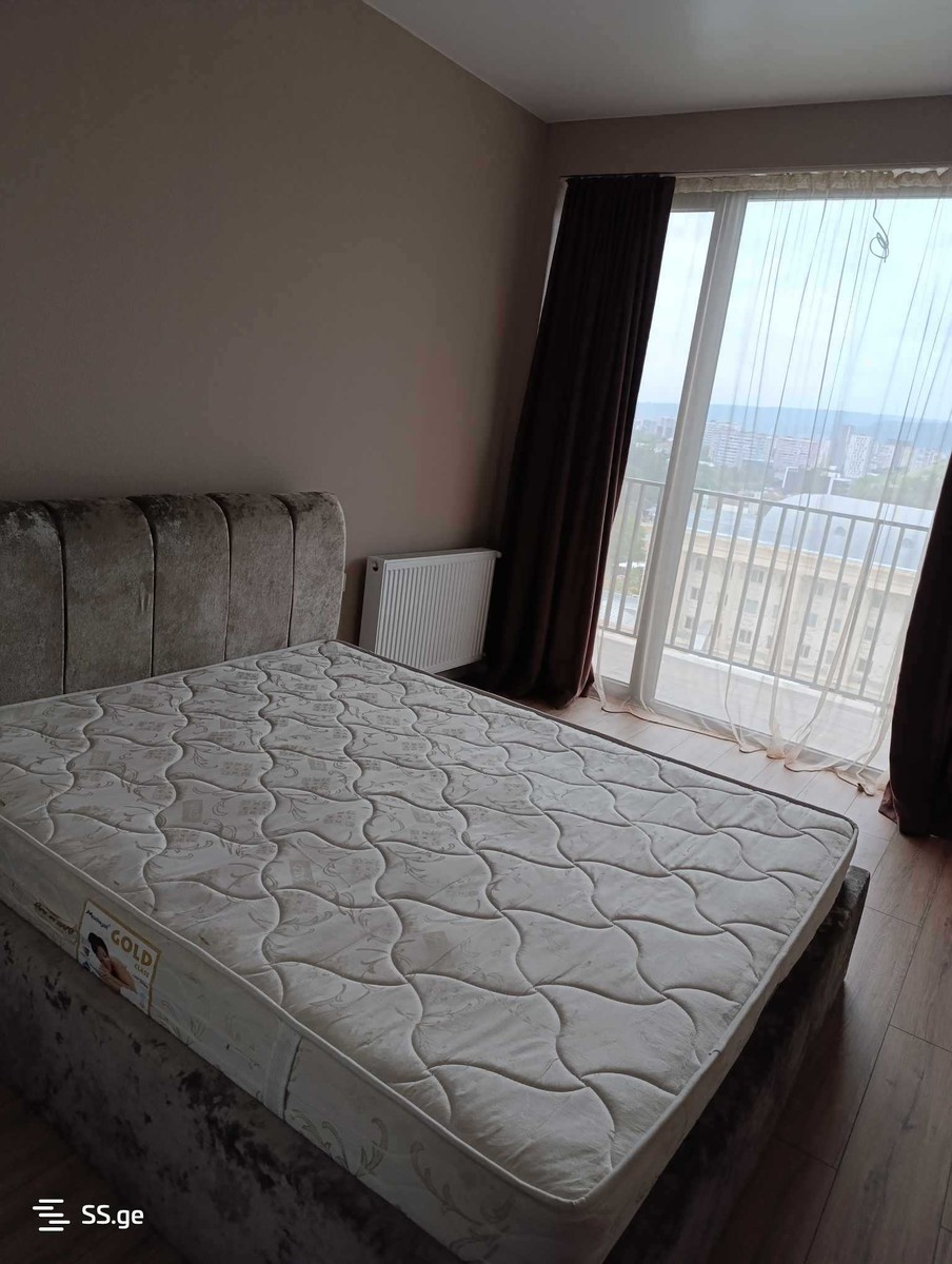 Andronikashvili st. 1 - 3 rooms