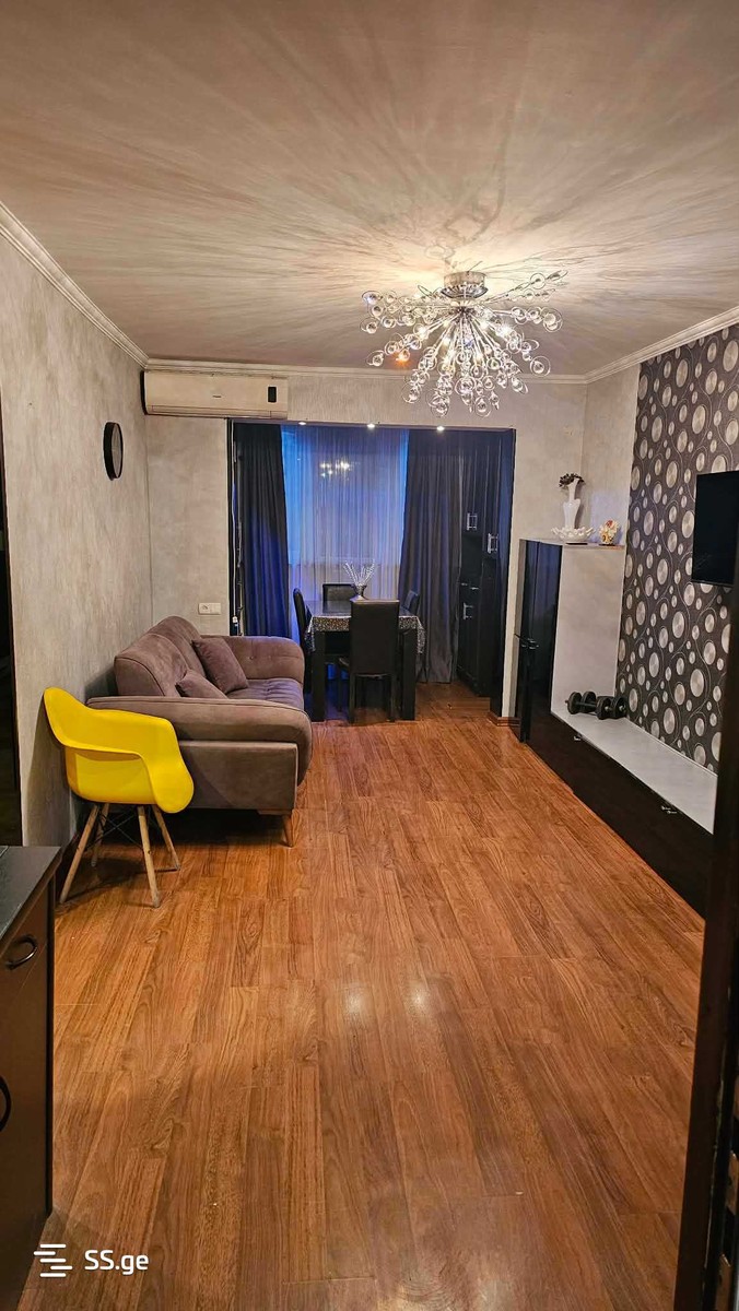 b. Khmelnytskyi II 2კორპუსი - 3 rooms