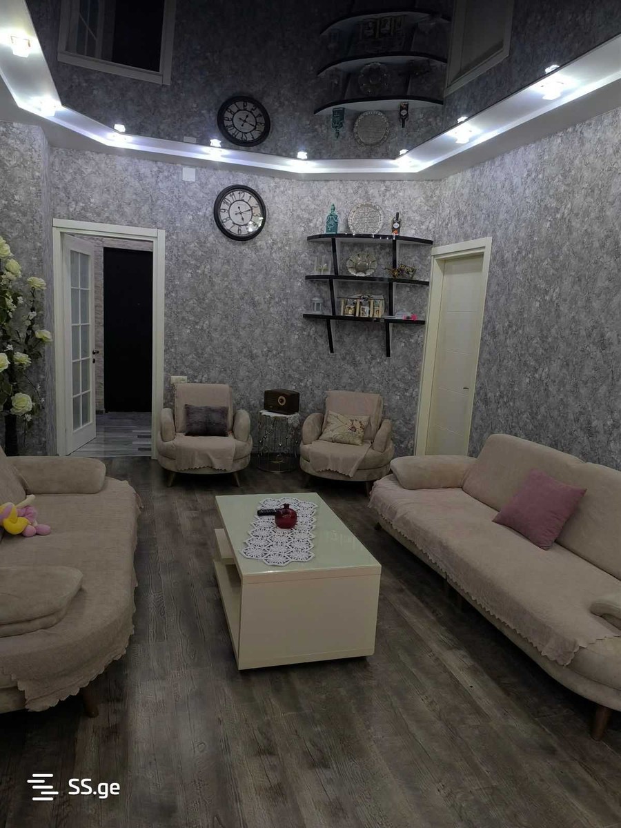 Z. Gorgiladze Street 98 - 3 rooms