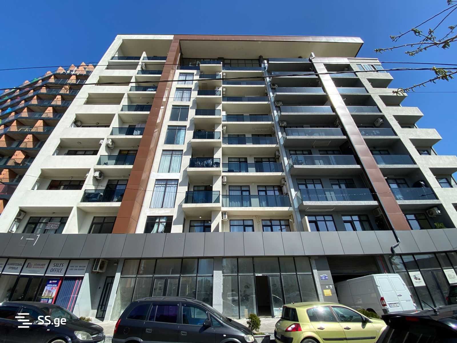 R. Nizharadze st. 25 - 3 rooms