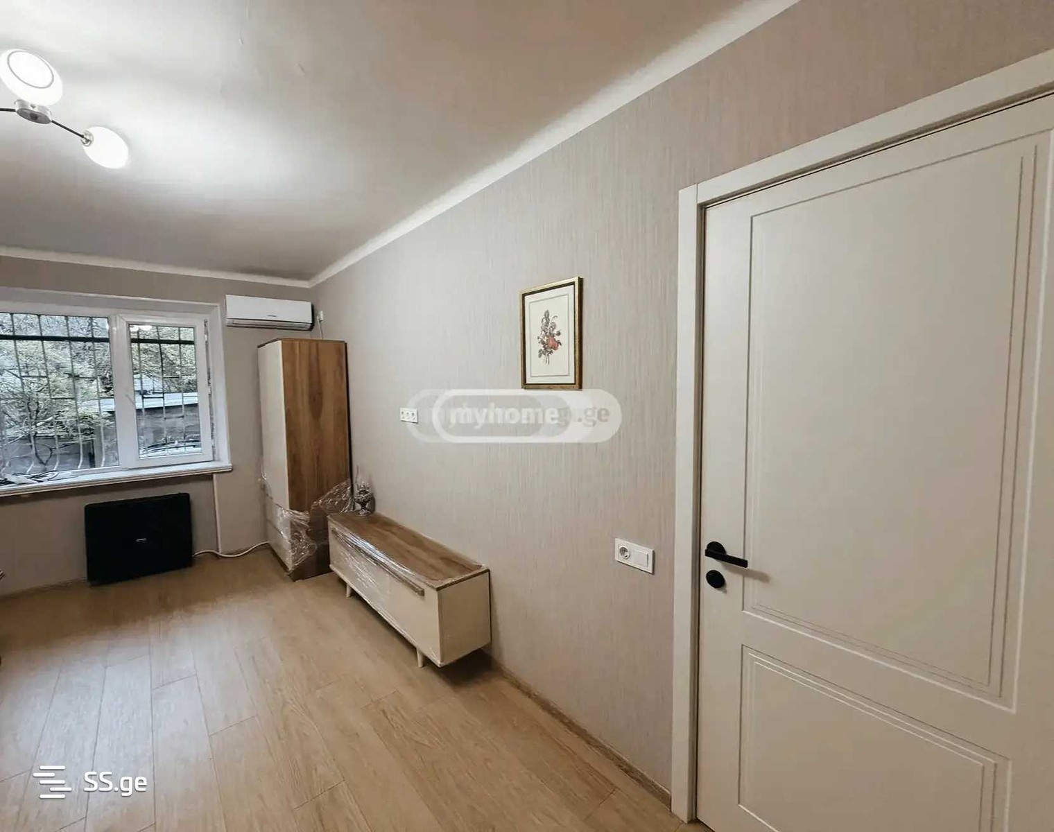 a.wereTlis avenue - 2 rooms