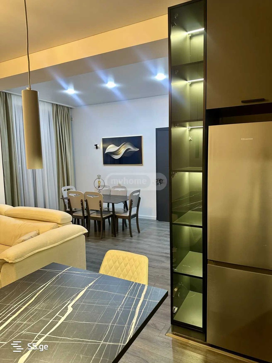 sairme st. - 4 rooms