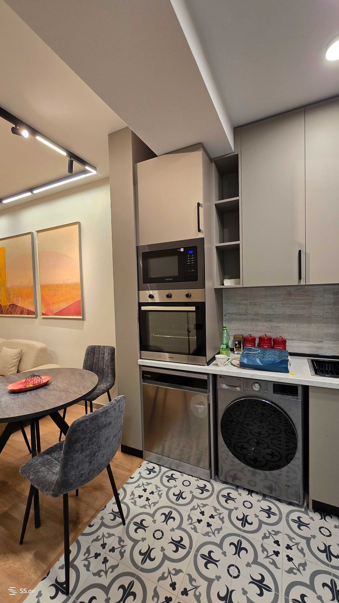 cereteli turn 117 - 3 rooms