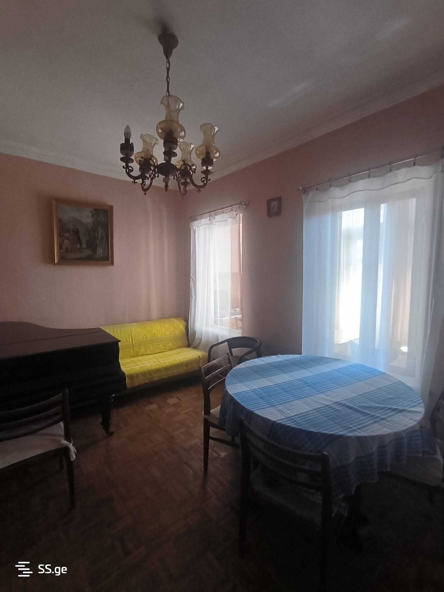 natishvili st. 8 - 2 rooms