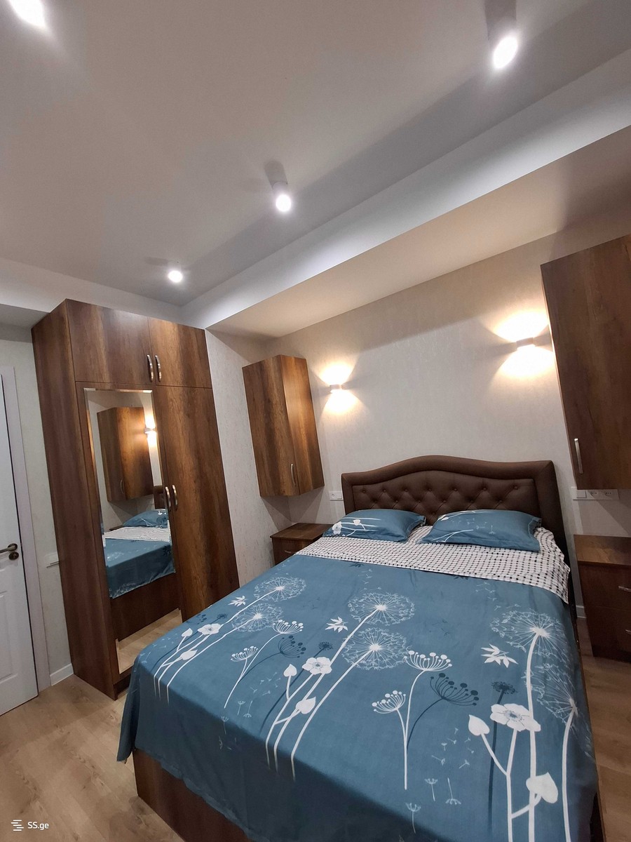 tarieli st. 1 - 2 rooms