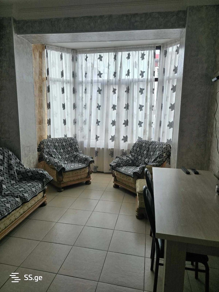 A.Kazbegi st. 11 - 3 rooms