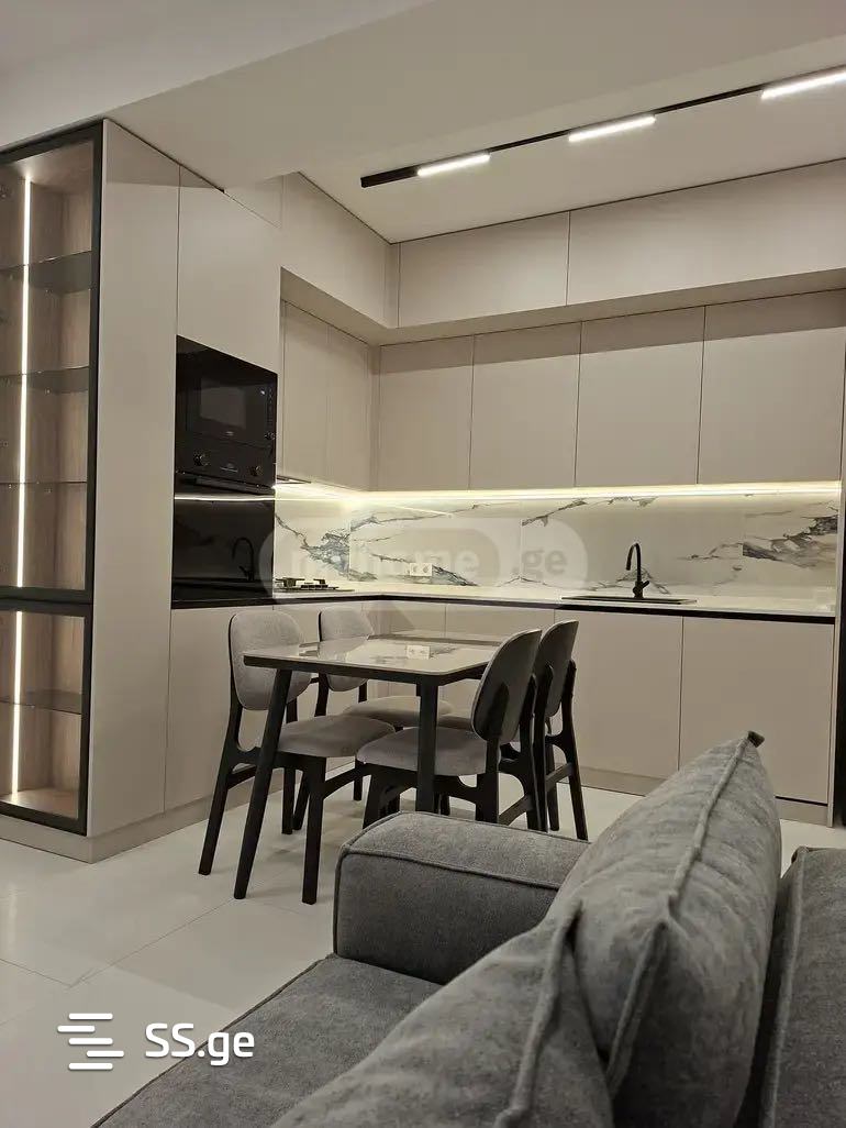 navtlugi st. 10 - 3 rooms