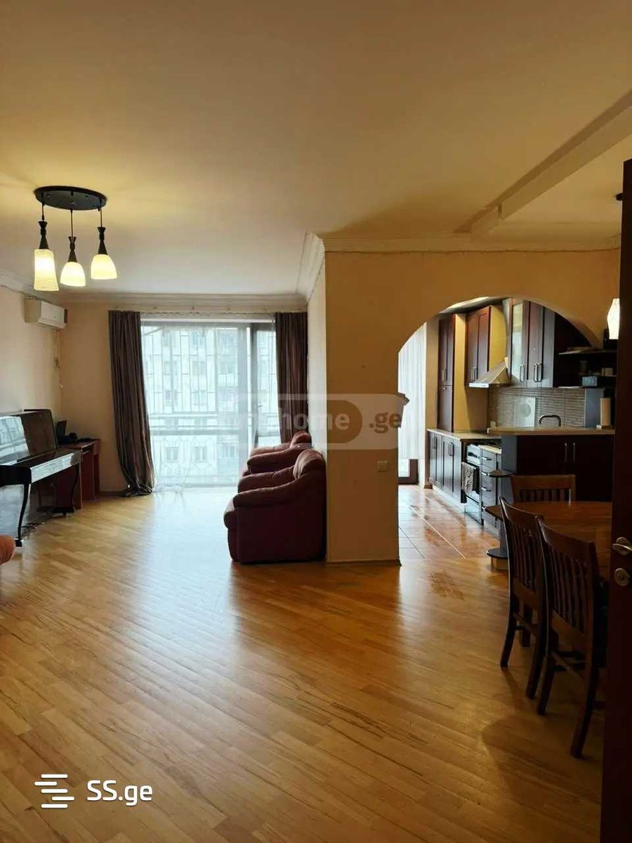 panaskerteli st. 15 - 4 rooms