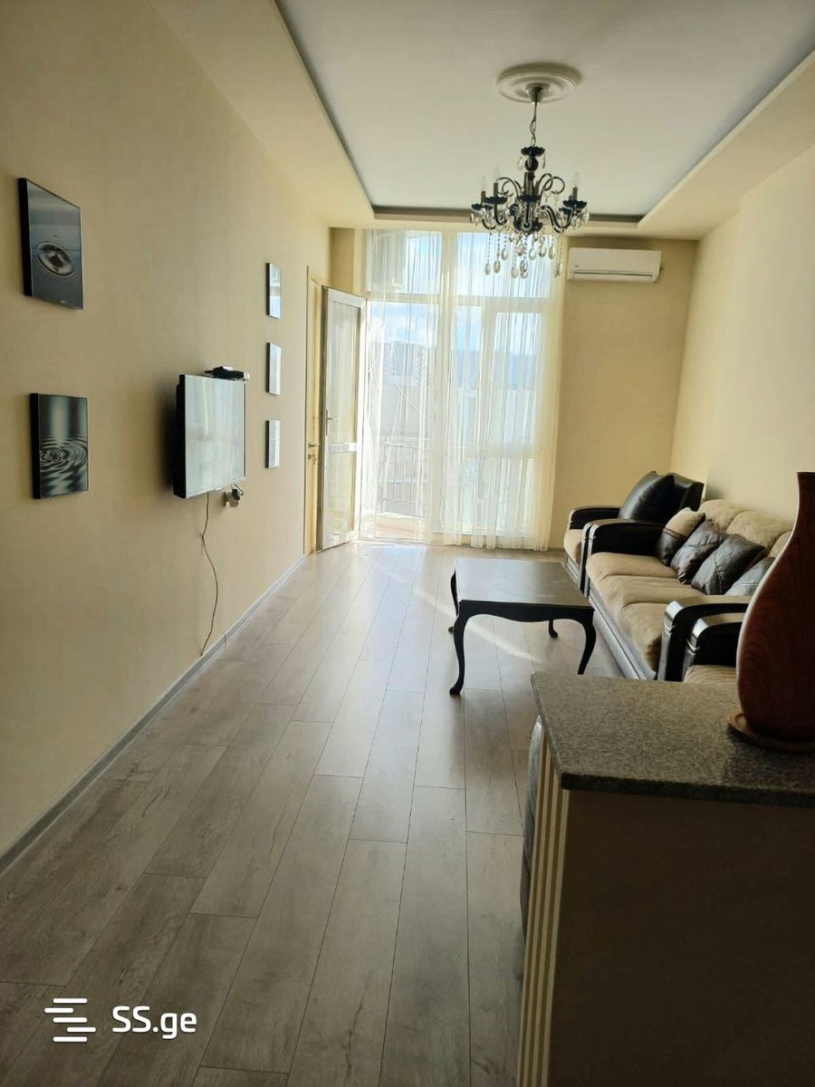 Pushkin st. 168 - 3 rooms