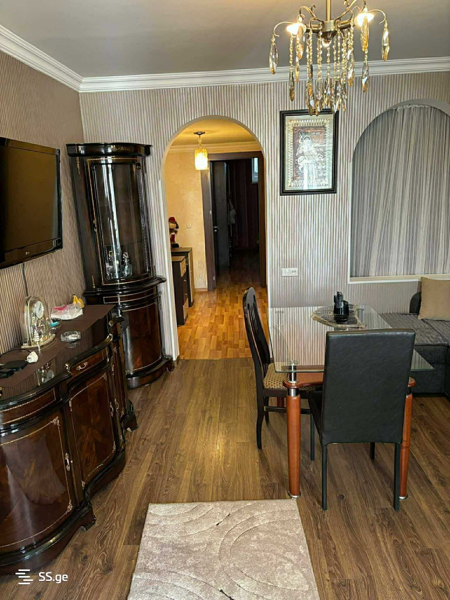 uridia st. - 3 rooms