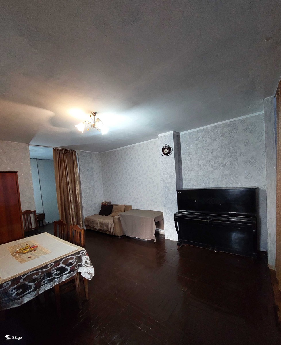 Fighters for the Unity of Georgia st. 29 - 3 rooms