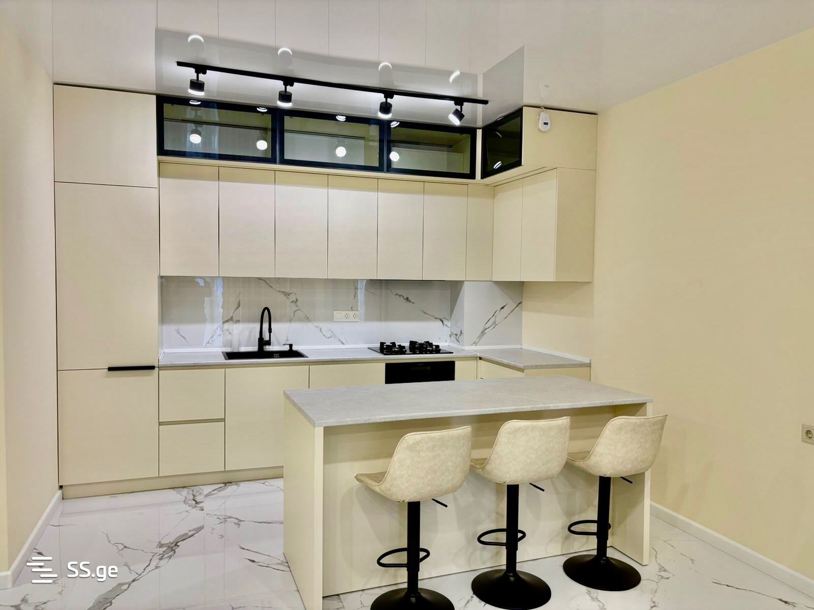 parnavaz mepe avenue 1 - 3 rooms