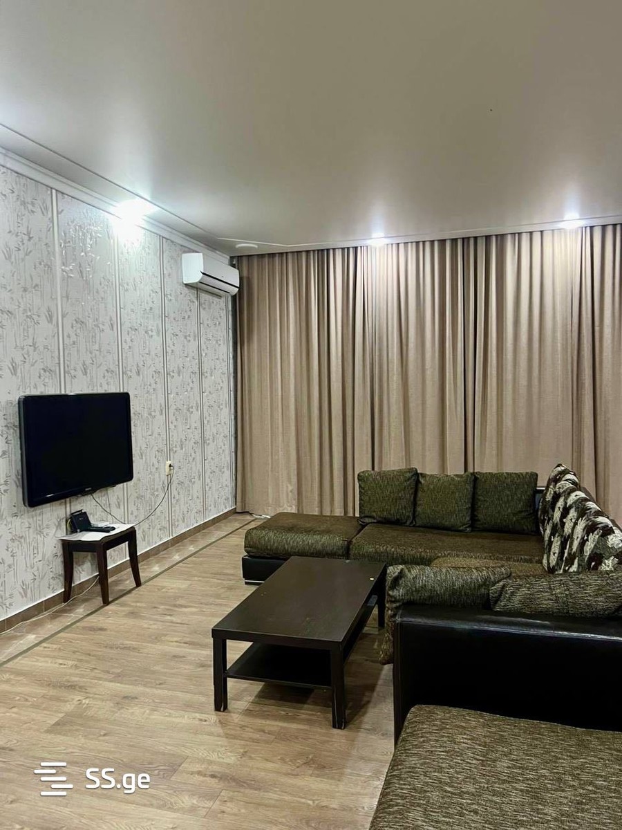 Z. Gorgiladze Street 88 - 3 rooms