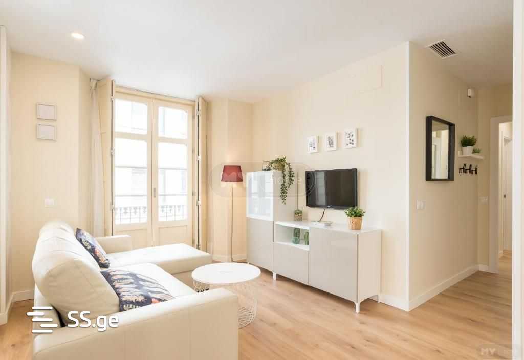 kostava st. - 3 rooms