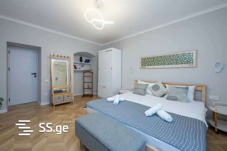 ketevan tsamebuli avenue (avlabari) 12 - 5 rooms