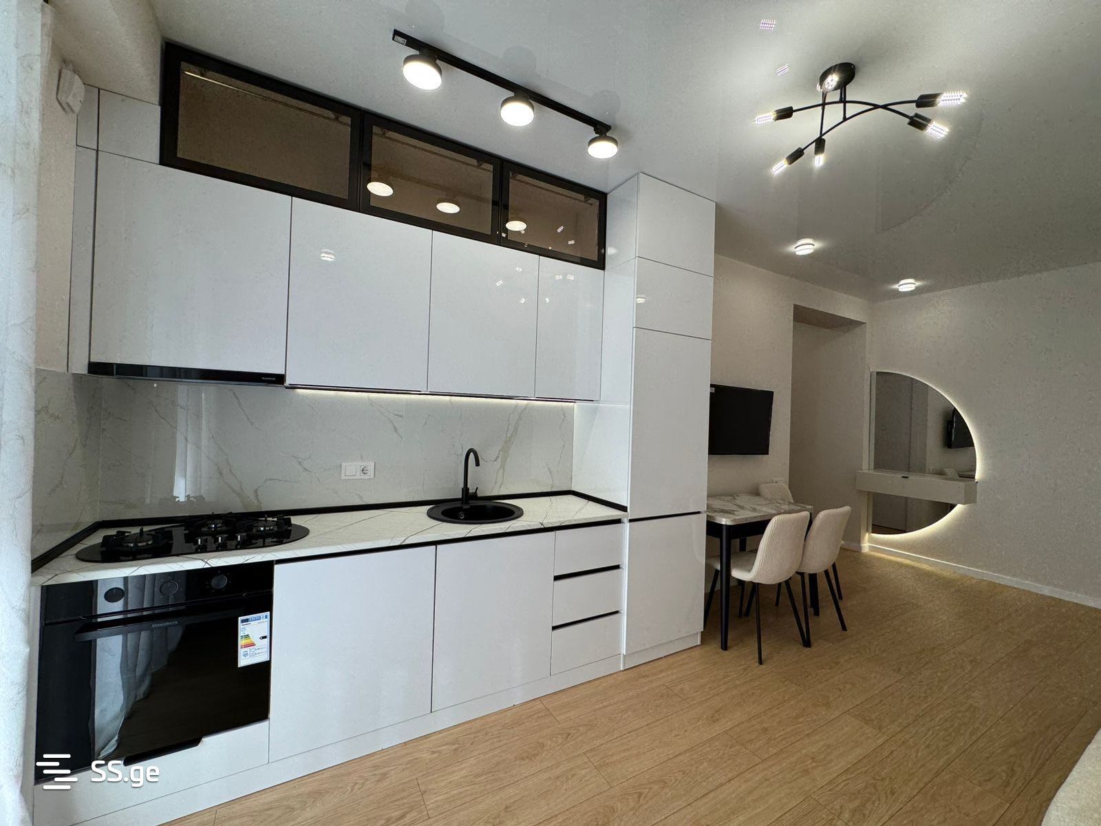 Beri Gabriel Salosi Ave. 57ა - 3 rooms