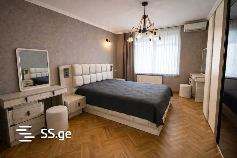 a.wereTlis avenue 69 - 5 rooms