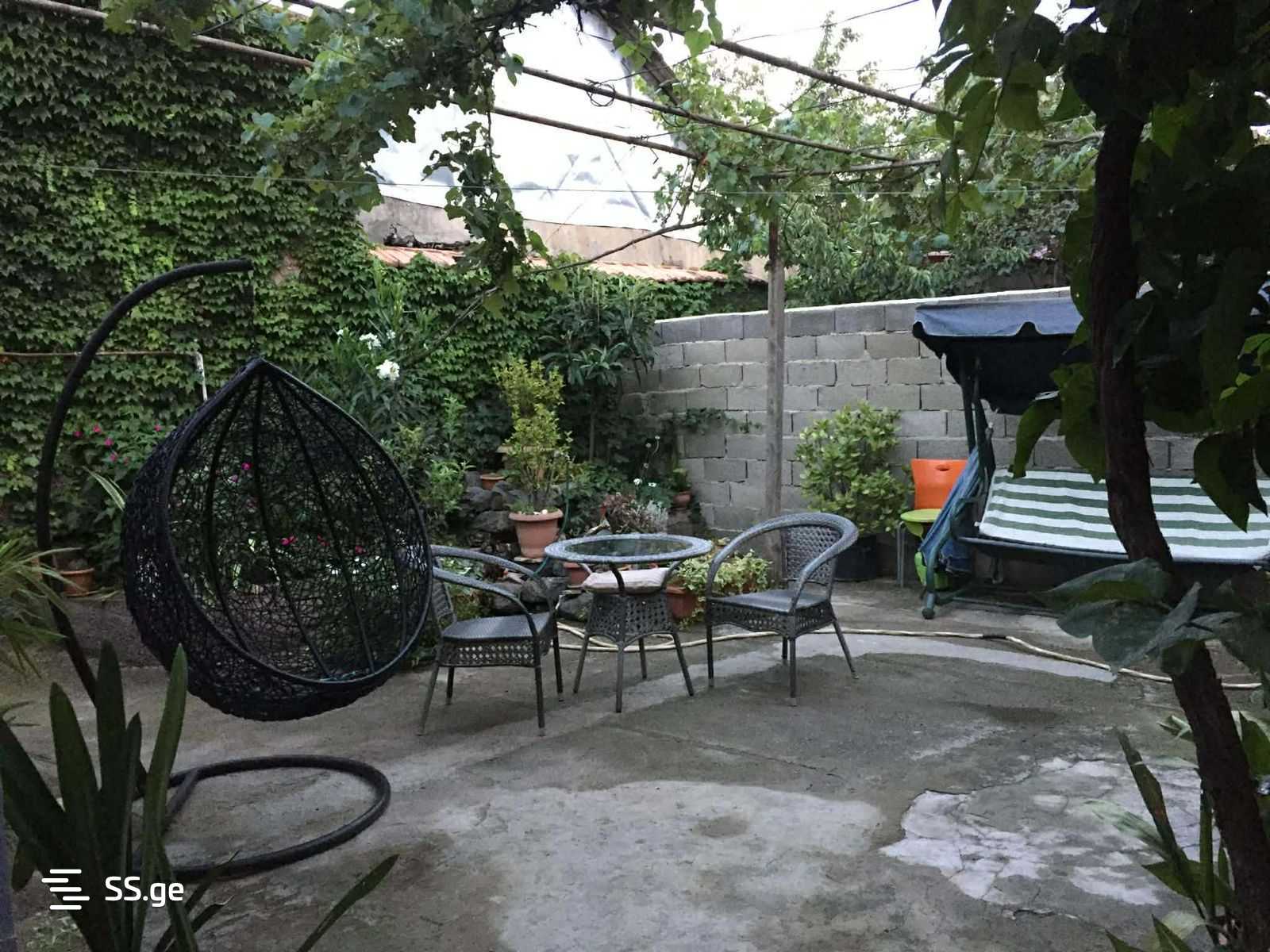 khvareli st. 81 - 2 rooms