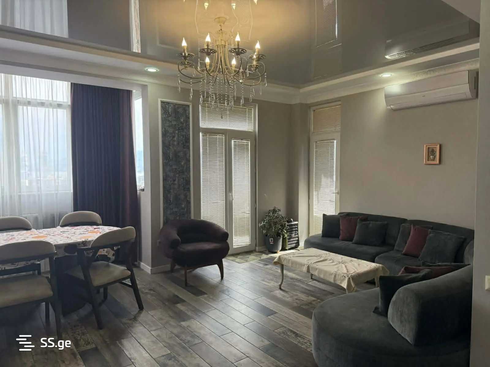 Sh. Rustaveli Ave. 30 - 4 rooms