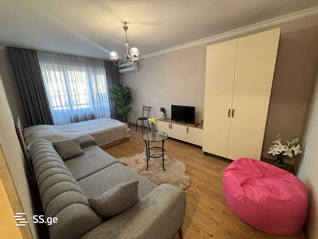 pekini st. 14 - 1 rooms