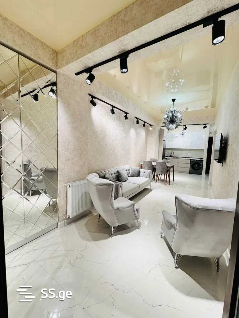 parnavaz mepe avenue 34 - 3 rooms