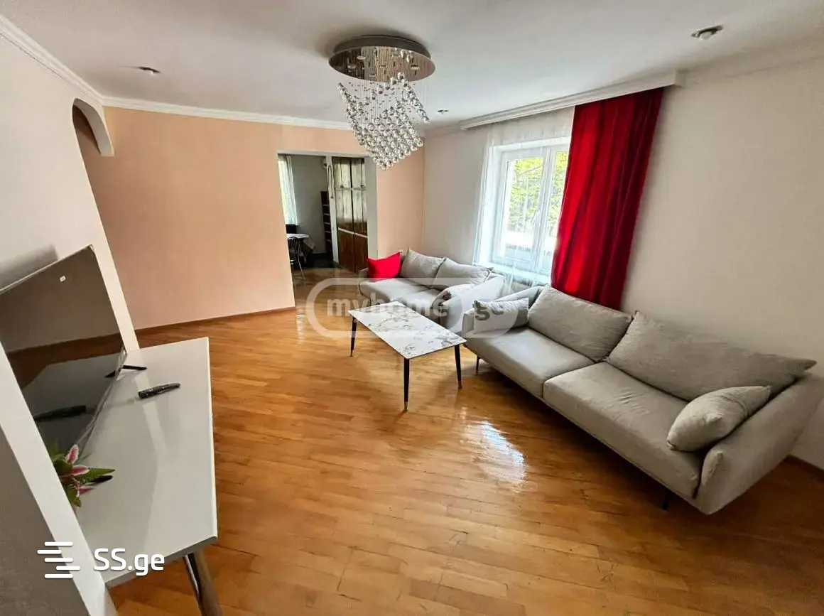 a.wereTlis avenue - 4 rooms