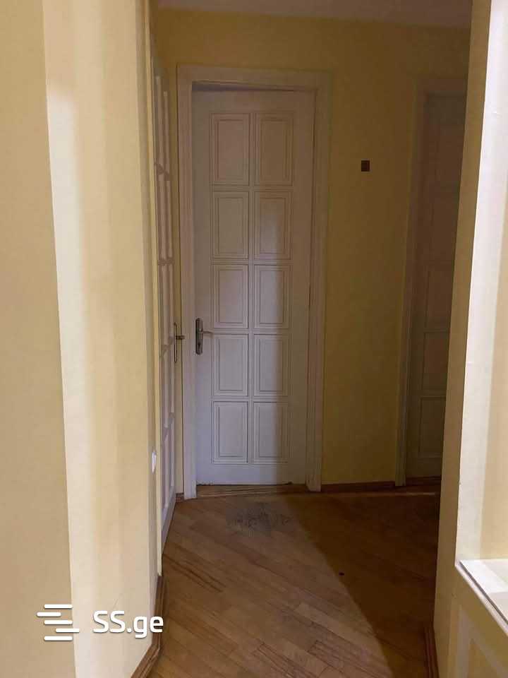 Sh. Rustaveli Ave. 59 - 5 rooms