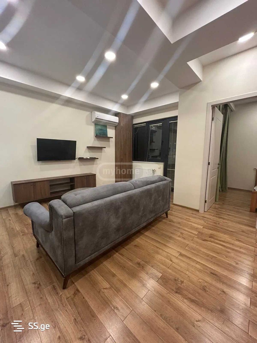 a.wereTlis avenue - 3 rooms