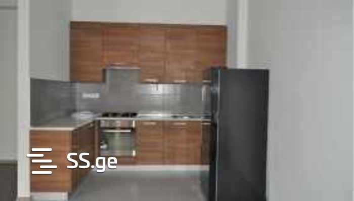 9 april st. - 3 rooms