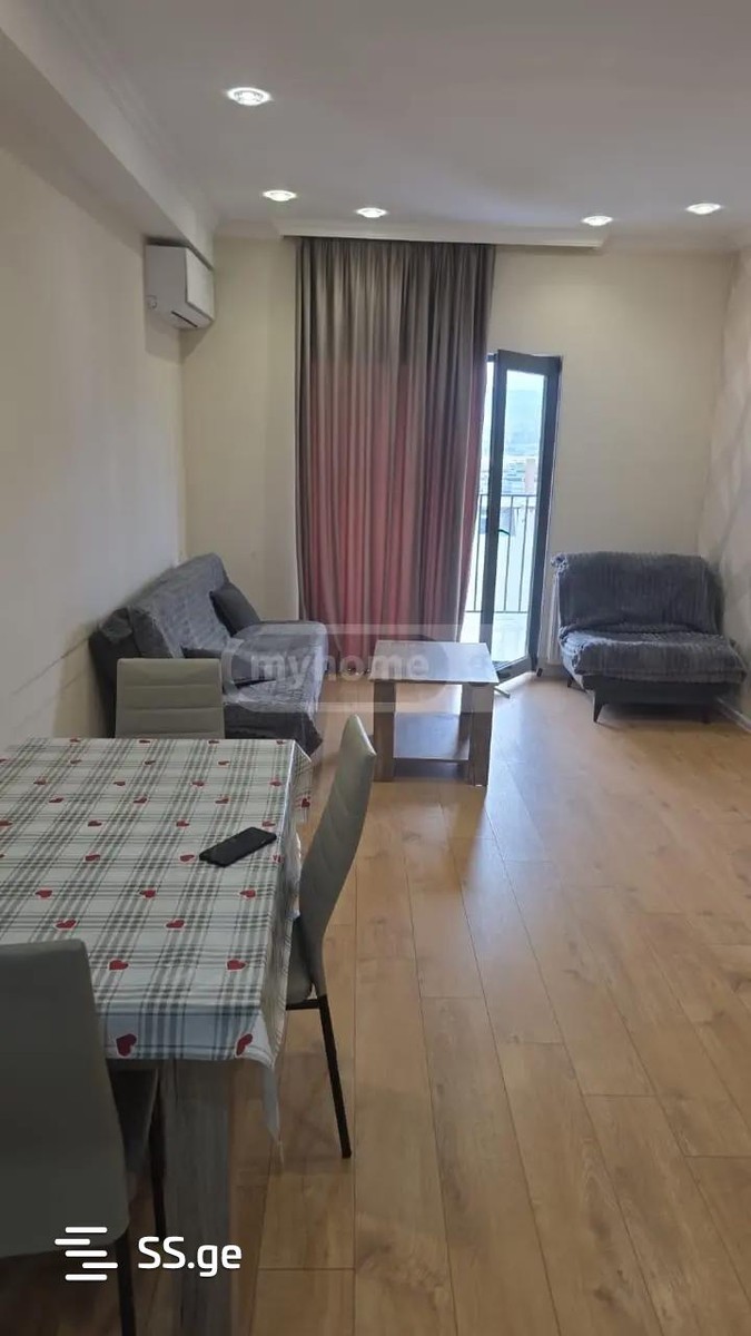 Asmati st. 1 - 3 rooms