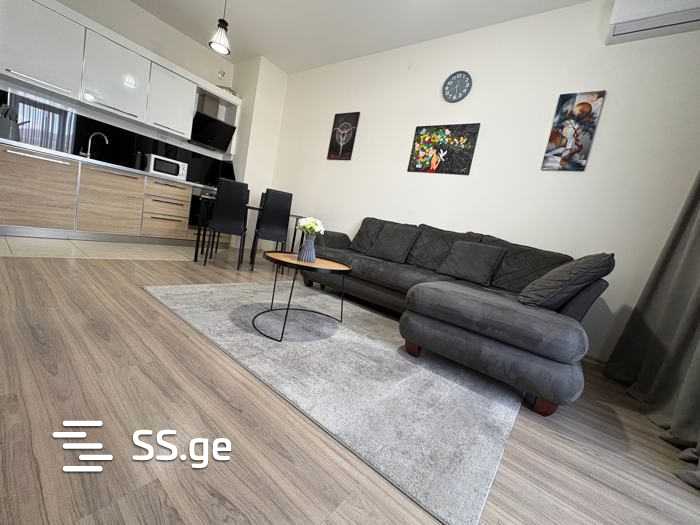 Bob walsh st. - 2 rooms