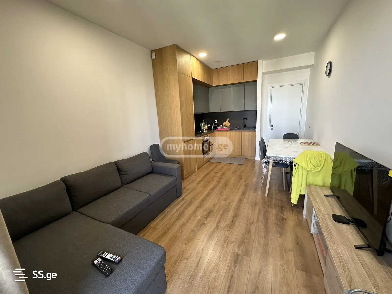 B. Zghenti St. 8 - 2 rooms