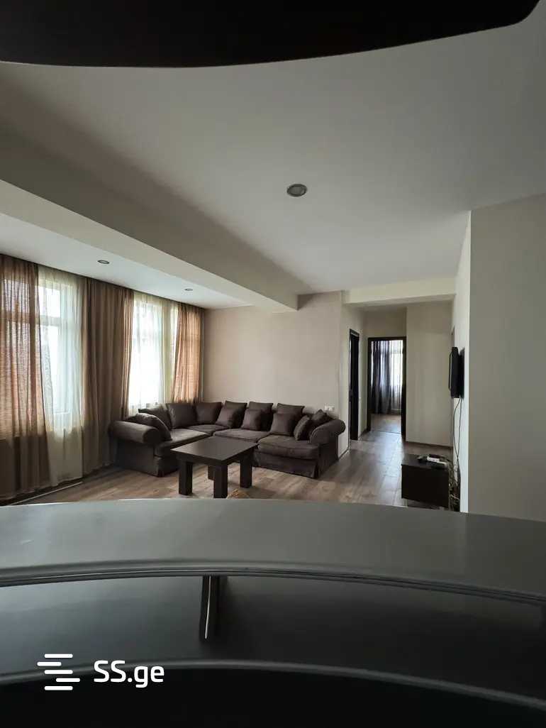 panaskerteli st. - 3 rooms