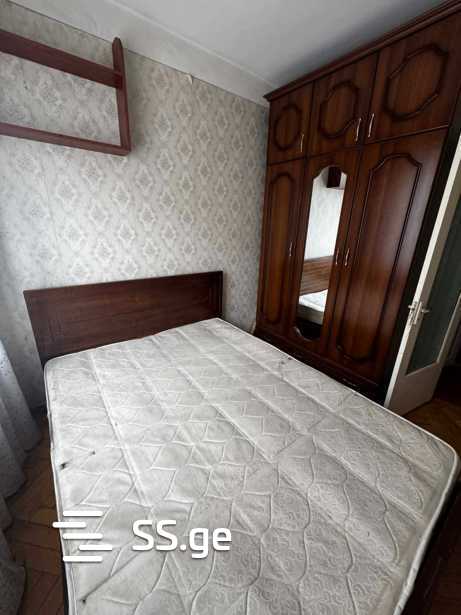 khomleli st. 1 - 3 rooms