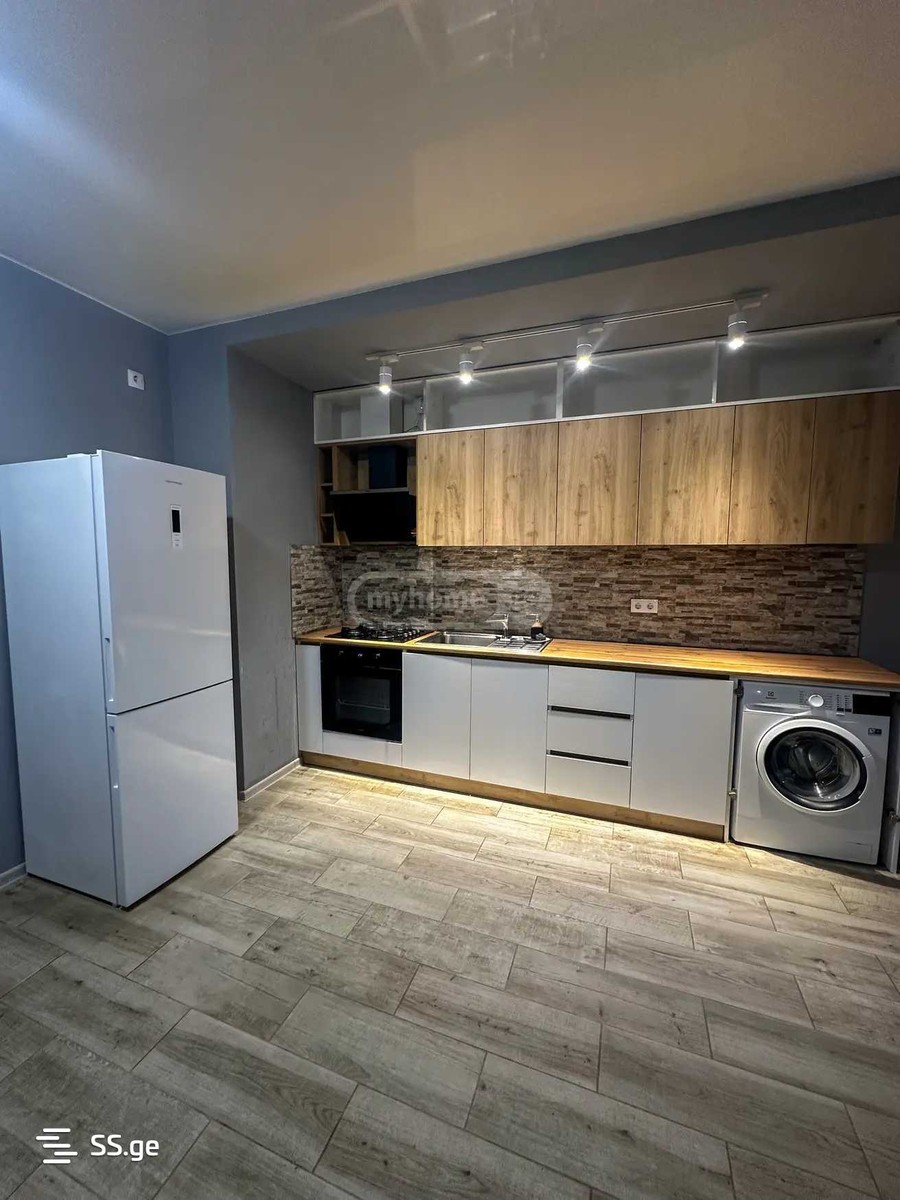 mshvelidze st. 2 - 3 rooms