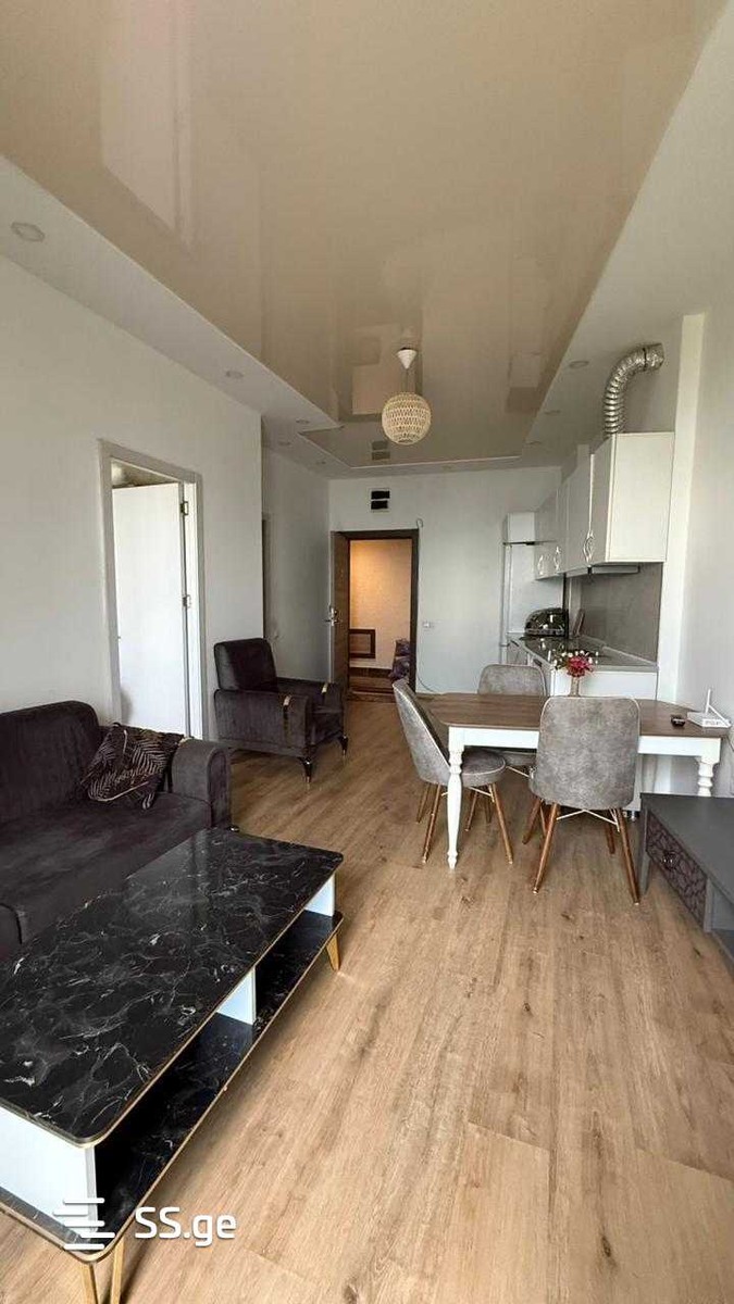 Lech and Maria Kaczynski street 1 - 2 rooms