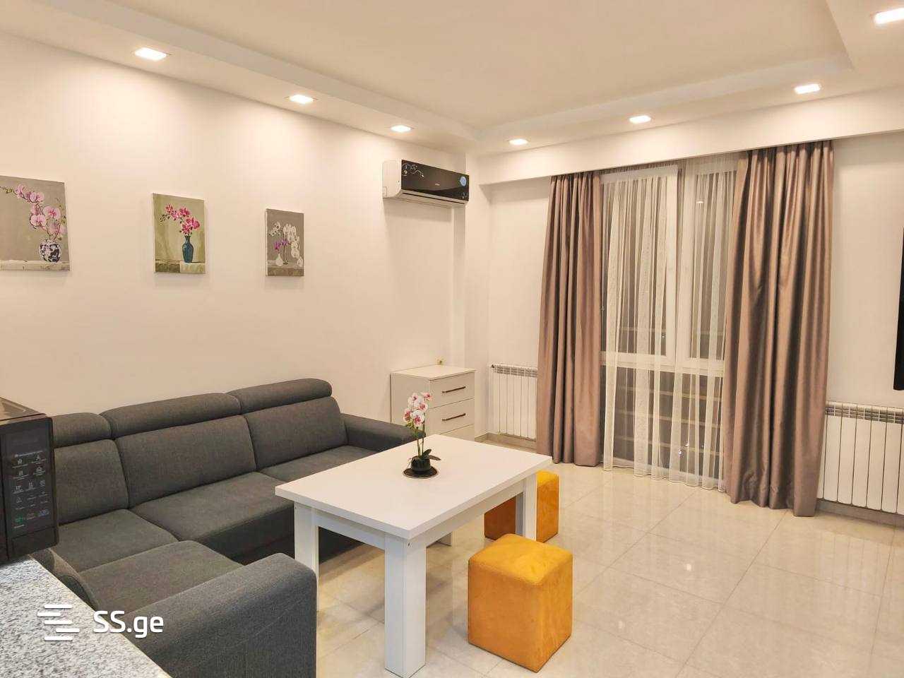 Z. Gorgiladze Street 94 - 3 rooms