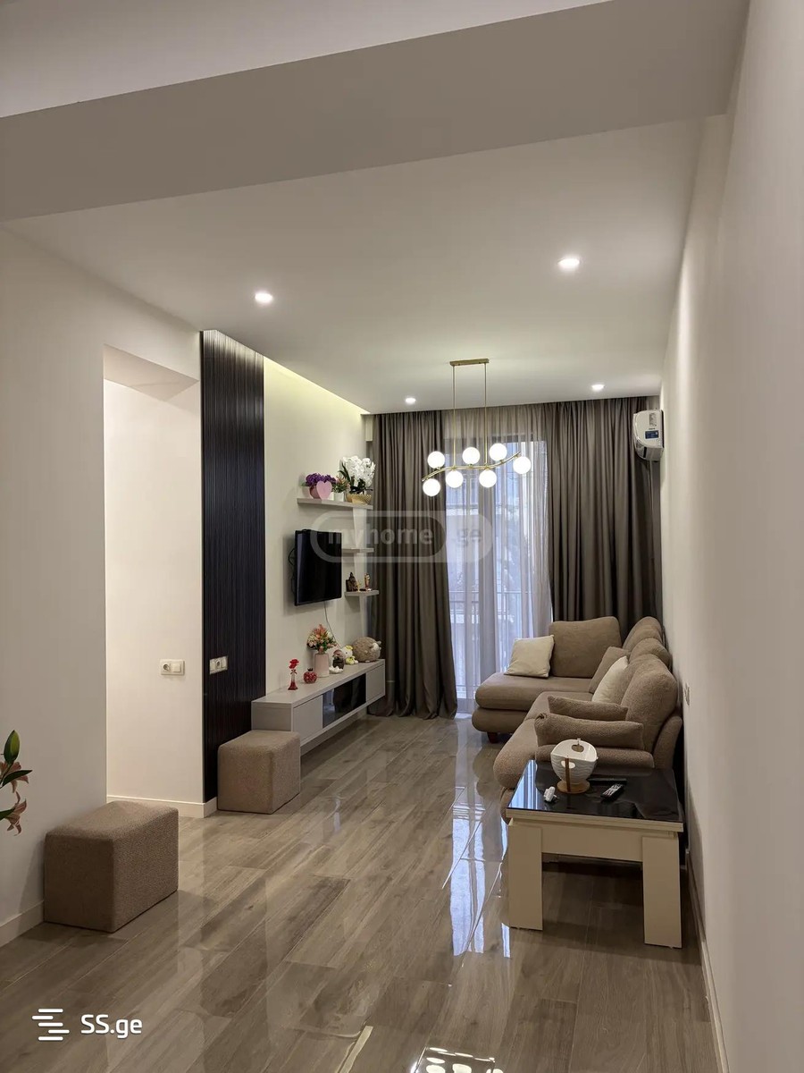 lomtatidze st. - 4 rooms
