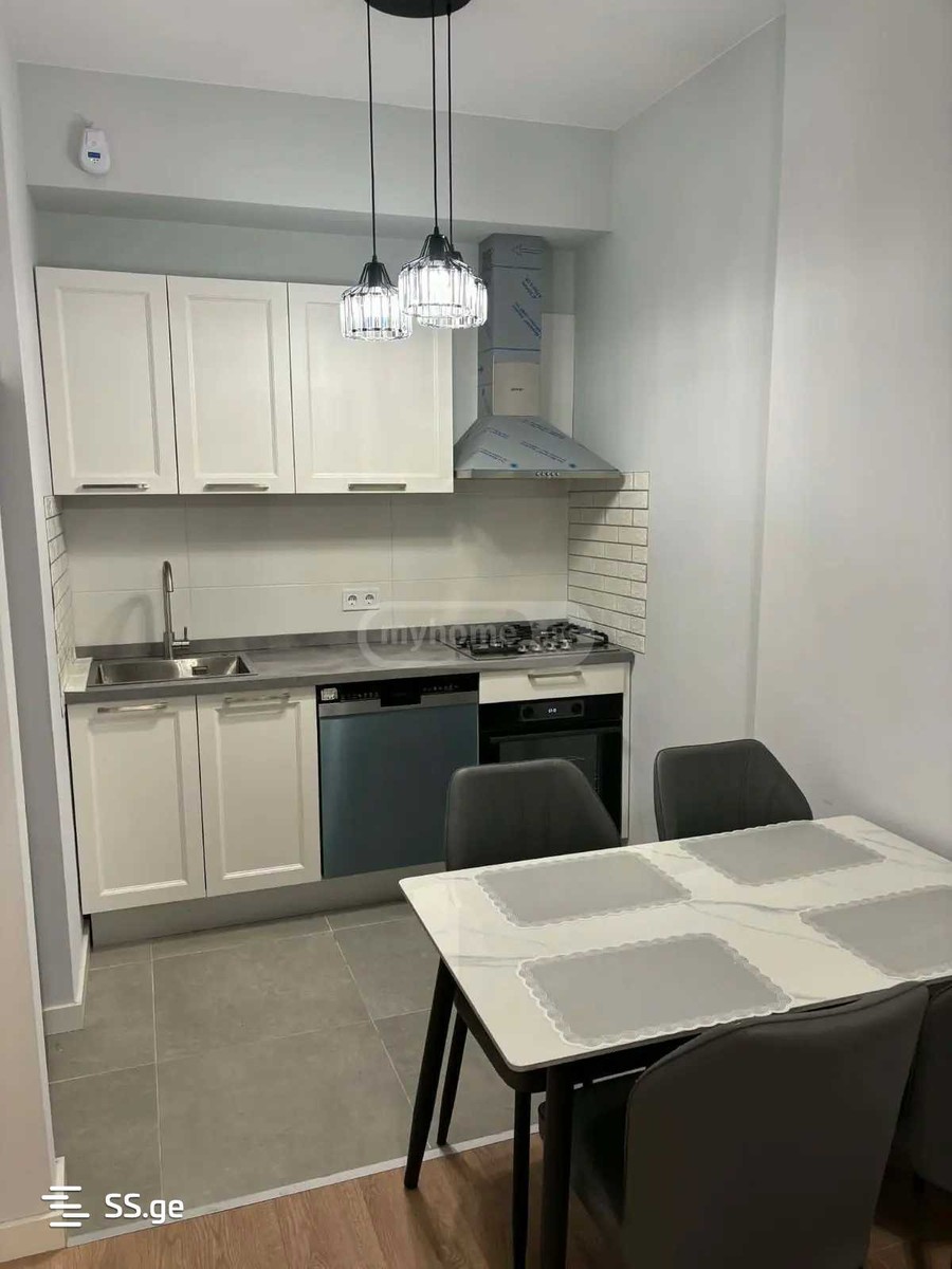 Marshal Archil Gelovani Ave. - 2 rooms